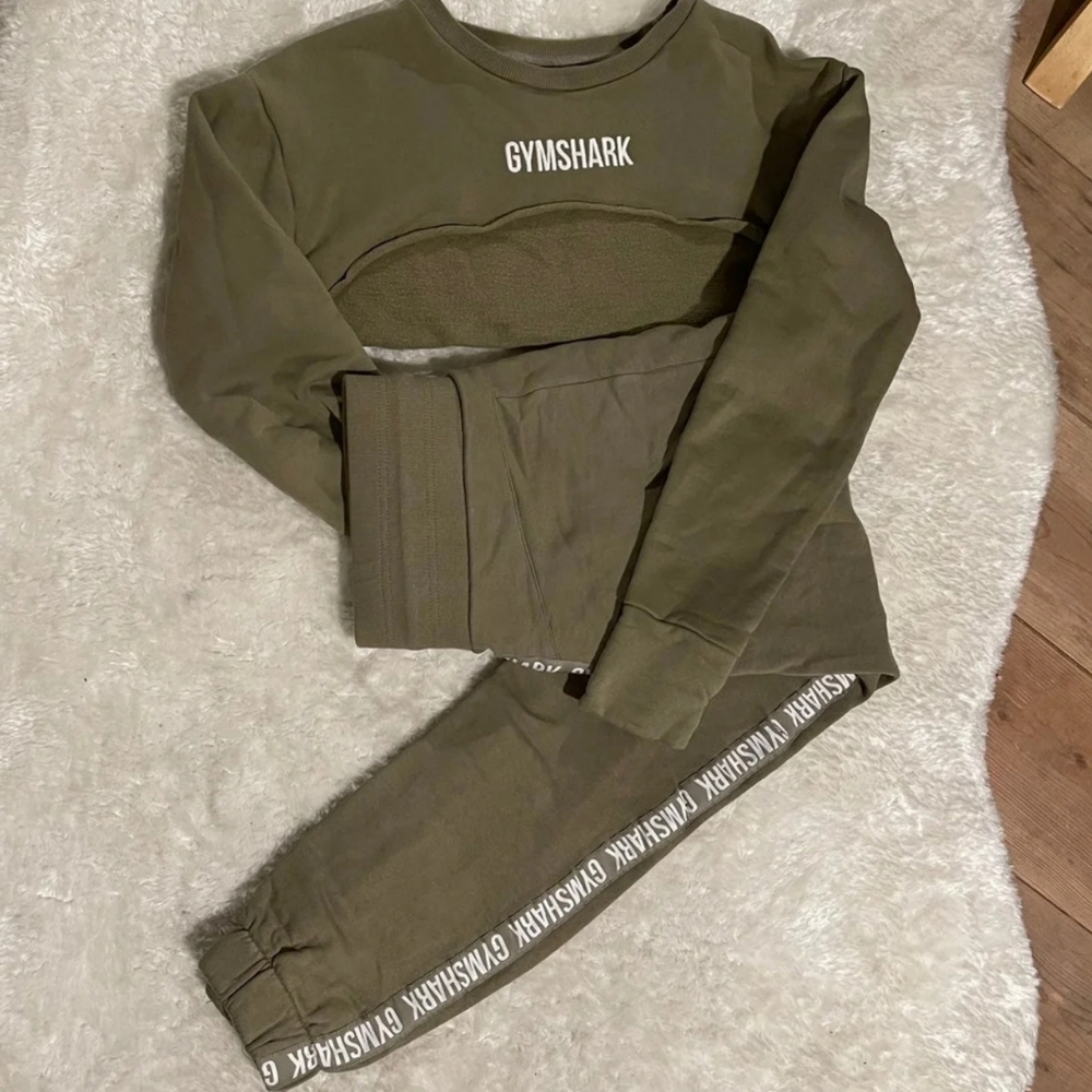 Gymshark Legacy Wanted ♡ - Picture 2 of 3